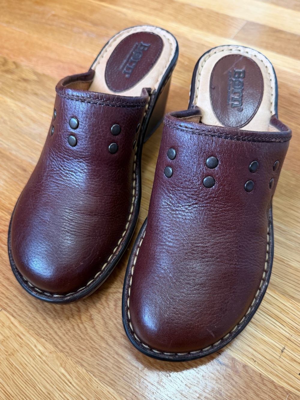 Born Burgundy Brown Leather Studded Wedge Clogs Mules Size 9